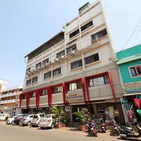 Hotel Gurukripa Daman Exteriér fotografie