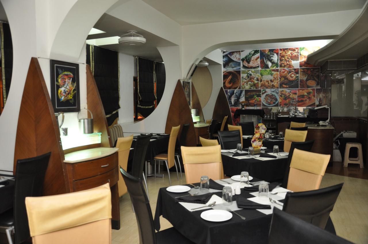Hotel Gurukripa Daman Exteriér fotografie