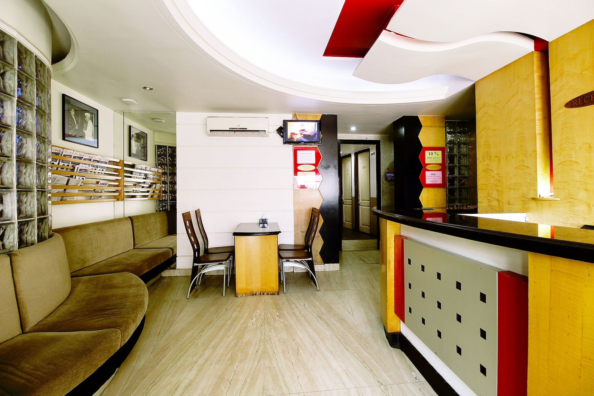 Hotel Gurukripa Daman Exteriér fotografie